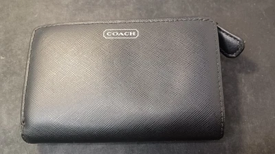 £8 • Buy Coach Purse