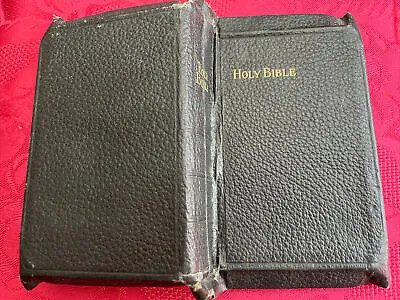 Vintage Holy Bible Pocket Version Eyre And Spottiswoode King’s Printers London • £5.60