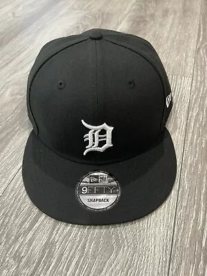 Detroit Tigers New Era 9Fifty SnapBack Adjustable Hat Black With White D Logo • $26.99