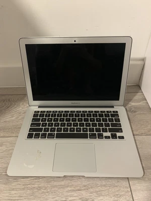 £120 • Buy MacBook Air 13 Inch 2017