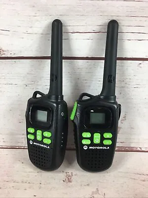 2 Motorola MD200TPR FRS Black 22 Channel 20 Miles Indoor Outdoor Two Way Radio • $18.99