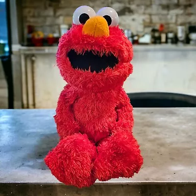 Sesame Street 14  Big Hugs Me Elmo Bi-Lingual English Spanish Espanol; Works • $17.99