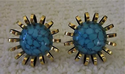 Vintage TRIFARI Signed Gold & Turquoise Clip-on Earrings Excellent Condition! • $29.99