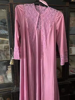 Vintage Negligee Set • $18.95