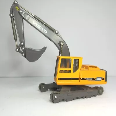 Cararama 1/50 Scale Diecast Volvo EC280 Excavator Model Construction Vehicle  • $24.51