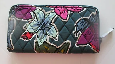 NWT-$48 Vera Bradley RFID Georgia Zip Around Accordion Wallet-Falling Flowers • $22.99