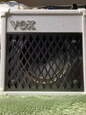 Vox DA5 Guitar Amplifier Lightweight Compact Battery-powered White Rare • $141
