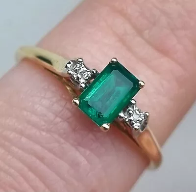 Hallmarked 9ct Yellow Gold Synthetic Emerald & Diamond Three Stone Ring Size Q ½ • £119.99