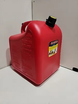 Vintage Pre Ban Chilton 6 Gallon Red Plastic Vented Gas Can CP60 • $79.95