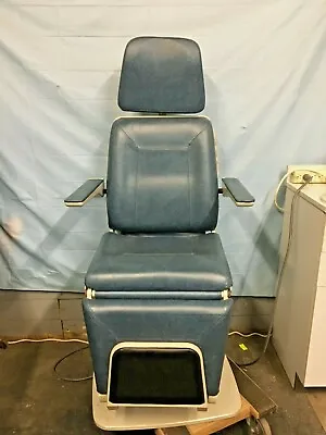 Midmark 491 Power Exam Chair Table Without Light  Blue/Green Color. • $1500