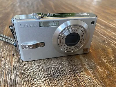 Panasonic LUMIX DMC-FX7-S 5.0MP Digital Camera Silver Digital Camera Faulty • £36.13