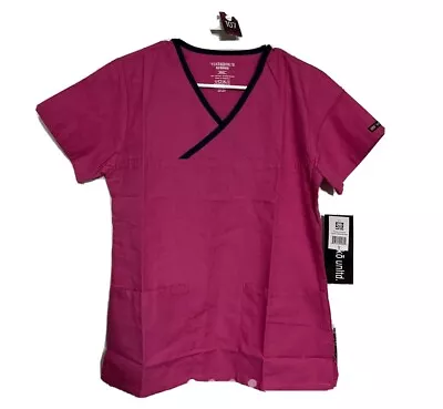 Ecko Unlimited Women's Scrub Top - Small In Shocking Pink And Navy Blue Trim • $10