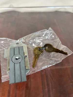 $31 • Buy Vintage Yale Cabinet Drawer Lock With 2 Keys NOS