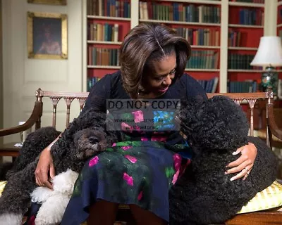 First Lady Michelle Obama With Family Dogs  Bo  And  Sunny   8x10 Photo (ee-065) • $8.87