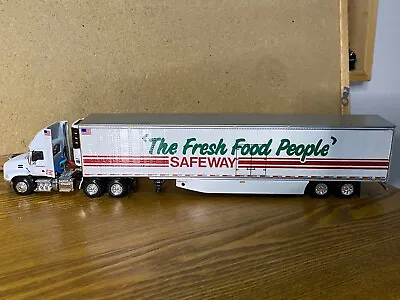 1/64 Dcp/first Gear Mack Pinnacle Tandem Daycab & Reefer Representing “safeway” • $130