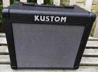 Kustom Kba10 - 10 Watt Bass Guitar Amplifier Combo • £30