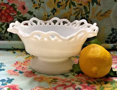 Vintage White Milk Glass Scalloped Lace Ruffle Edge Footed Candy Dish Fruit Bowl • $14.95