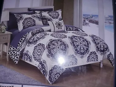 Barcelona Eight Piece Twin Comforter Bedding Set • $25