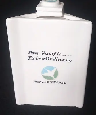 Pottery Mart Pan Pacific ... ExtraOrdinary Singapore Souvenir Vase Wall Pocket ? • £14.99