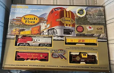 Bachmann 00647 Santa Fe Flyer Electric Train Set W/ E-Z Track HO Scale W/extra's • $115