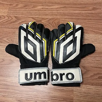 Vintage Umbro Men’s Goalkeeper Gloves Goalie 90’s Y2K Soccer Straps Large • $14.99