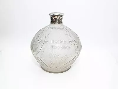 R. Lalique Vase  Plumes  NO. 944 Designed 1920 - Feathers Relief • $1499