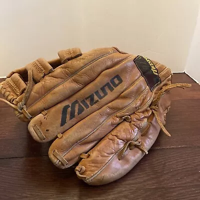 MIZUNO  Professional Model  Max Flex Baseball RHT Glove MM5075FB • $22.99