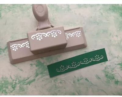 £8.99 • Buy Huge Sale Martha Stewart Floral Lace Border Edge Trim Flower Craft Card Punch