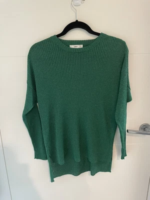 $4 • Buy Mango Green Top 