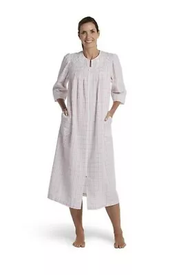 Miss Elaine Womens Robe S White Pink Plaid Long Zipper Gown Pockets 3/4 Sleeves • $16.53