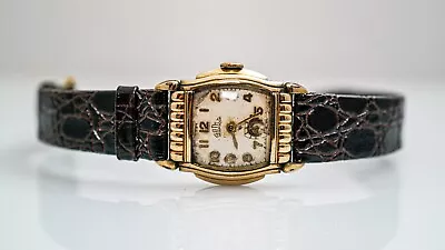 K262 Vintage1940's Men's Gothic Wristwatch • $120