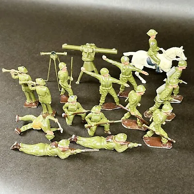 Vintage Lot Of 17 Metal Toy Soldiers WWII - Made In England • $119.95