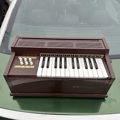 Vintage Magnus 300 Portable Electric Chord Organ W Built In Speaker - Worn/Works • $45