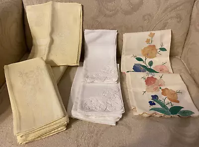 Mixed Lot Of 14 Vintage White/ Off White Linen Cloth Napkins • $15.99