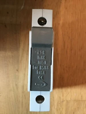 £5 • Buy Lucy 25a Bs88 Fuse Carrier