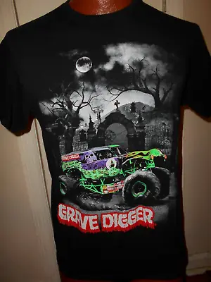 Monster Jam Gravedigger Men's Medium Black Short Sleeve T-Shirt. • $0.99