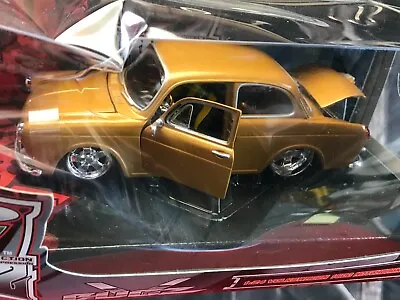 NIB SEALED Diecast Car Maisto Bugz G Ridez 1:24 GOLD VOLSKWAGEN 1600 NOTCHBACK • $39.20