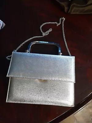 Vintage RECTANGLE Silver Metallic Crossbody  CHAINED MED PURSE • $15.97