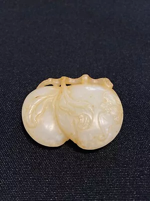 Ming，White Jade Carved “bat And Peaches” Pendant/ 明，白玉福寿桃挂件（全品） • $2000