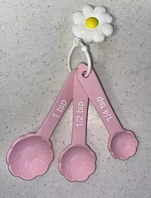 Set Of DAISY Flowers Measuring Spoons • $13.50