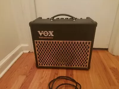 Vox Valvetronix AD15VT 15-Watt 1x8  Modeling Guitar Combo Amp • $75