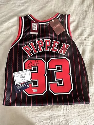 Scottie Pippen Chicago Bulls Authentic 95/96 Mitchell & Ness Jersey Autographed • $899