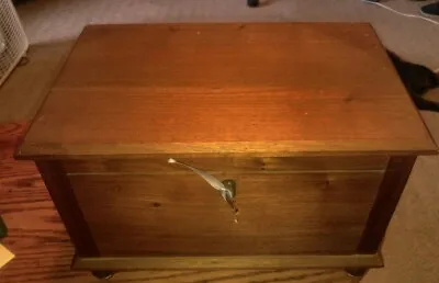 $69.99 • Buy Vtg Walnut? Wood Lockbox Trinket Storage Jewelry Footed Hinged Lid Child Coffin 