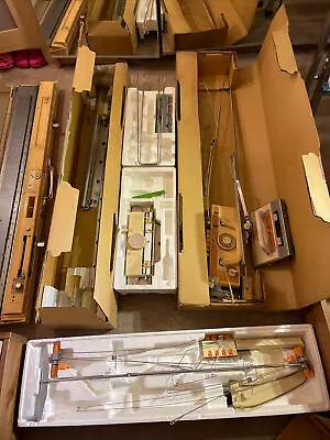 £650 • Buy Brother DOUBLE BED Knitting Machine KH840+Rib Attachment KR830+Extras+Table