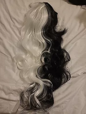 BNWT Hazell Wigs Split Dye Black And White Long Synthetic Wig Cruella • £0.99