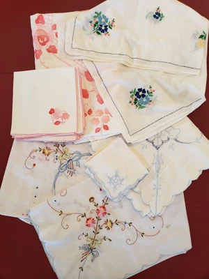 $24.99 • Buy 18 Pc Cutters Lot Vintage Tablecloths Napkins Applique Cross Stitch Embroidered