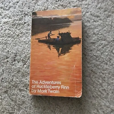 The Adventures Of HUCKLEBERRY FINN - Vintage 1981  Book - Mark Twain • $3