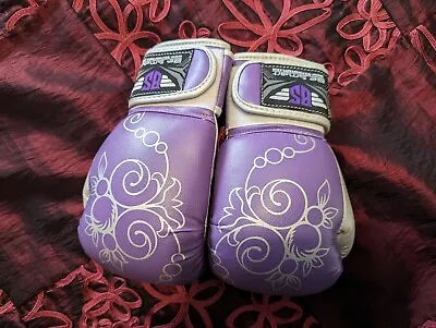 Small Kids 4 Oz Purple Boxing Gloves - Perfect For Young Fighters • £5