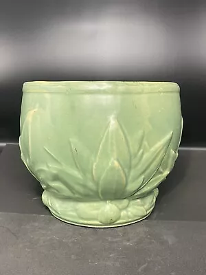 1930’s UNMARKED NM NELSON McCOY STUBBY LEAF GREEN JARDINIERE  • $99.95