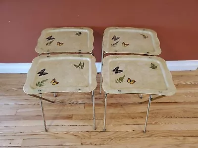 Vintage QUAKER INDUSTRIES FIBERGLASS  T.V. TRAY TABLES • $115